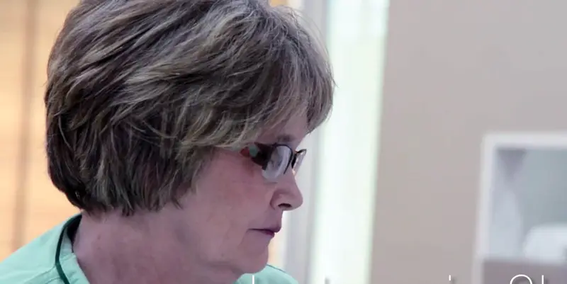 Debbie Zagone, paziente affetta da ictus, si sottopone al trattamento con cellule staminali adulte  [Video]